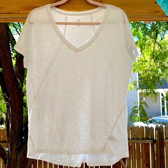 Athleta Tops - Athleta White High Low V Neck Lightweight Cotton Poly Tee T Shirt Medium